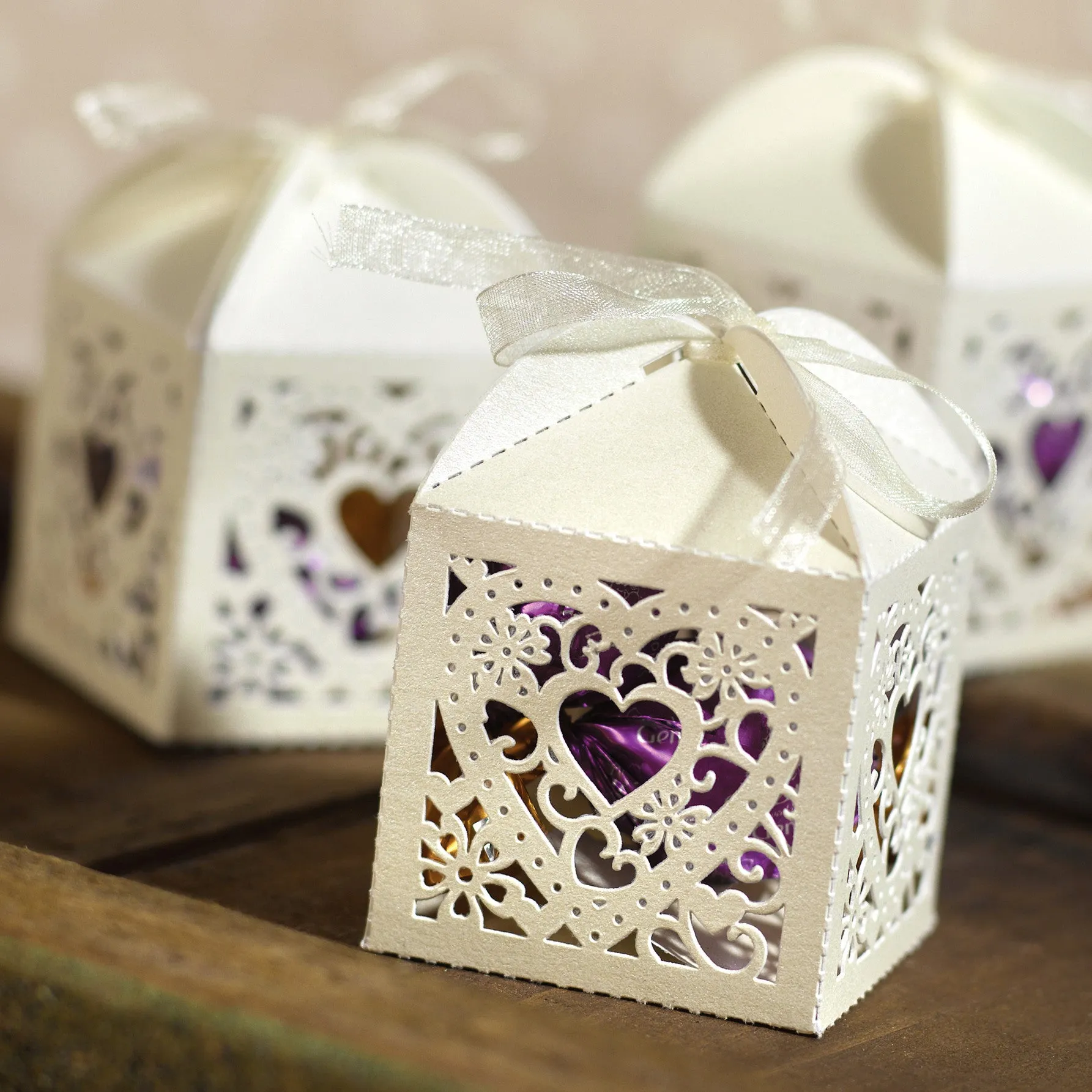 Decorative Die Cut Wedding Favor Boxes (Pack of 25)